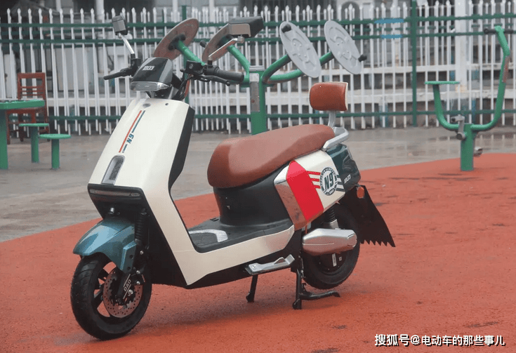 2025年換電動(dòng)車，行內(nèi)人為何更推薦這3個(gè)品牌？維修通用性成關(guān)鍵